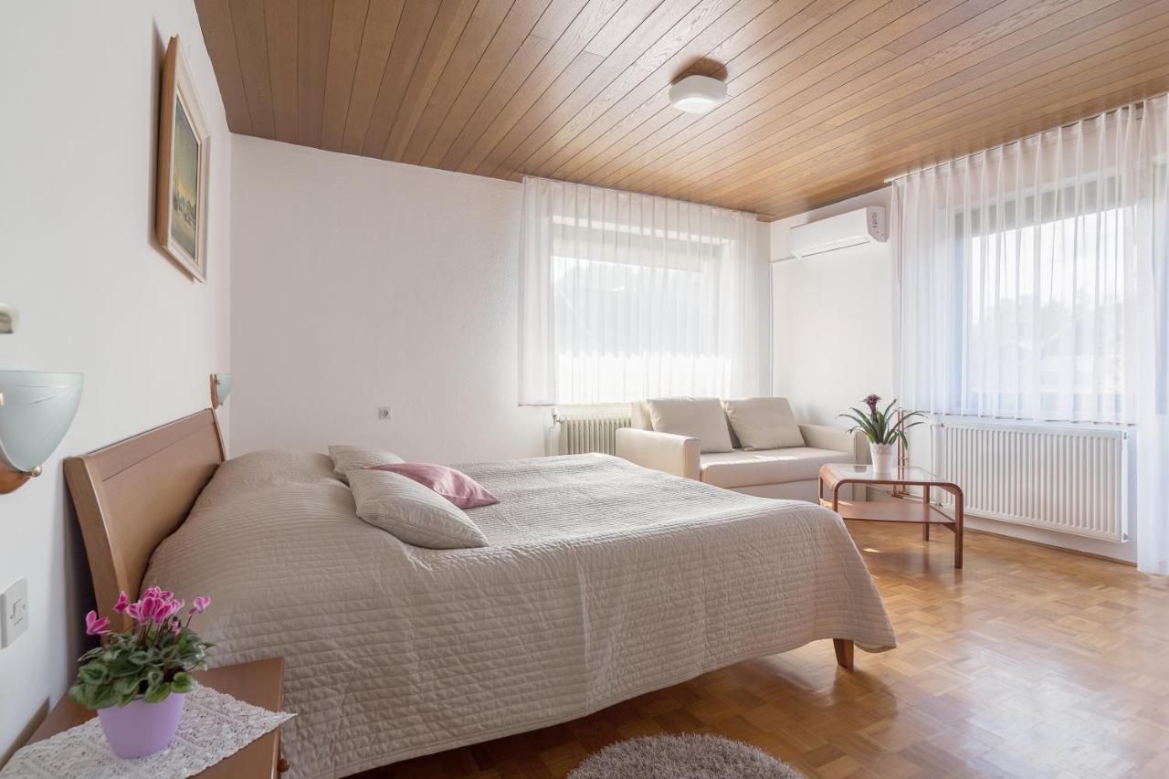 Apartments Fine Stay Bled Bagian luar foto