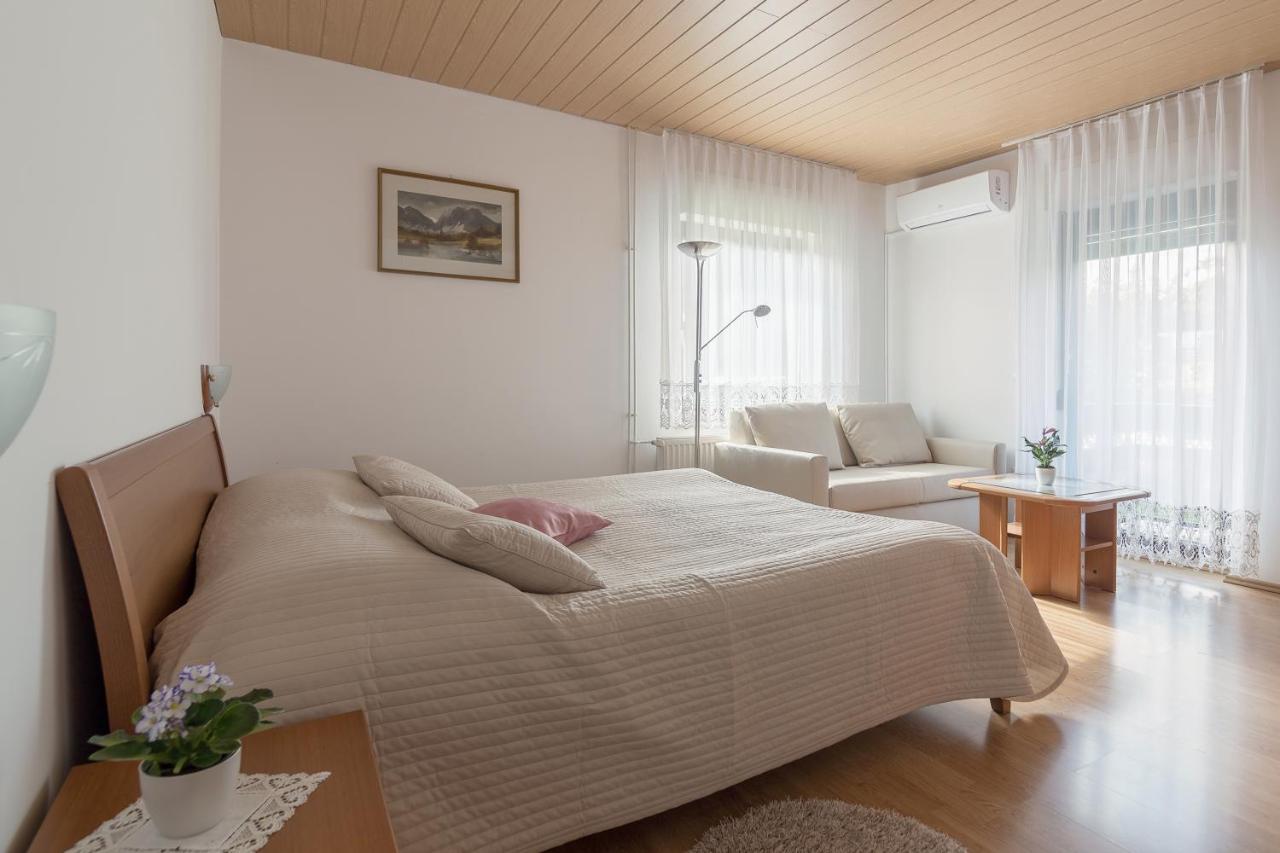 Apartments Fine Stay Bled Bagian luar foto