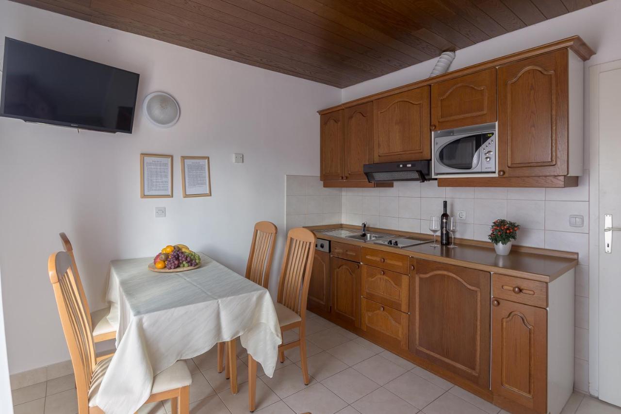 Apartments Fine Stay Bled Bagian luar foto