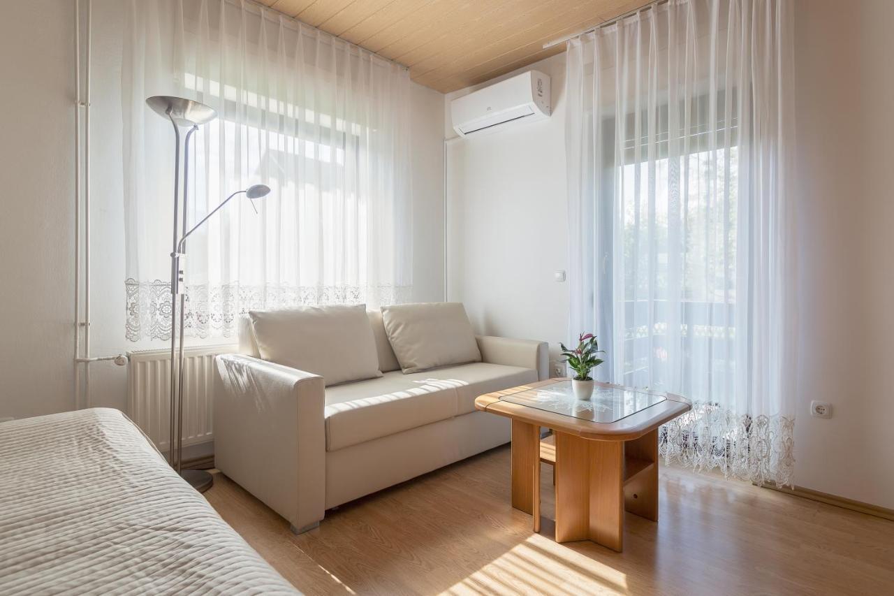 Apartments Fine Stay Bled Bagian luar foto