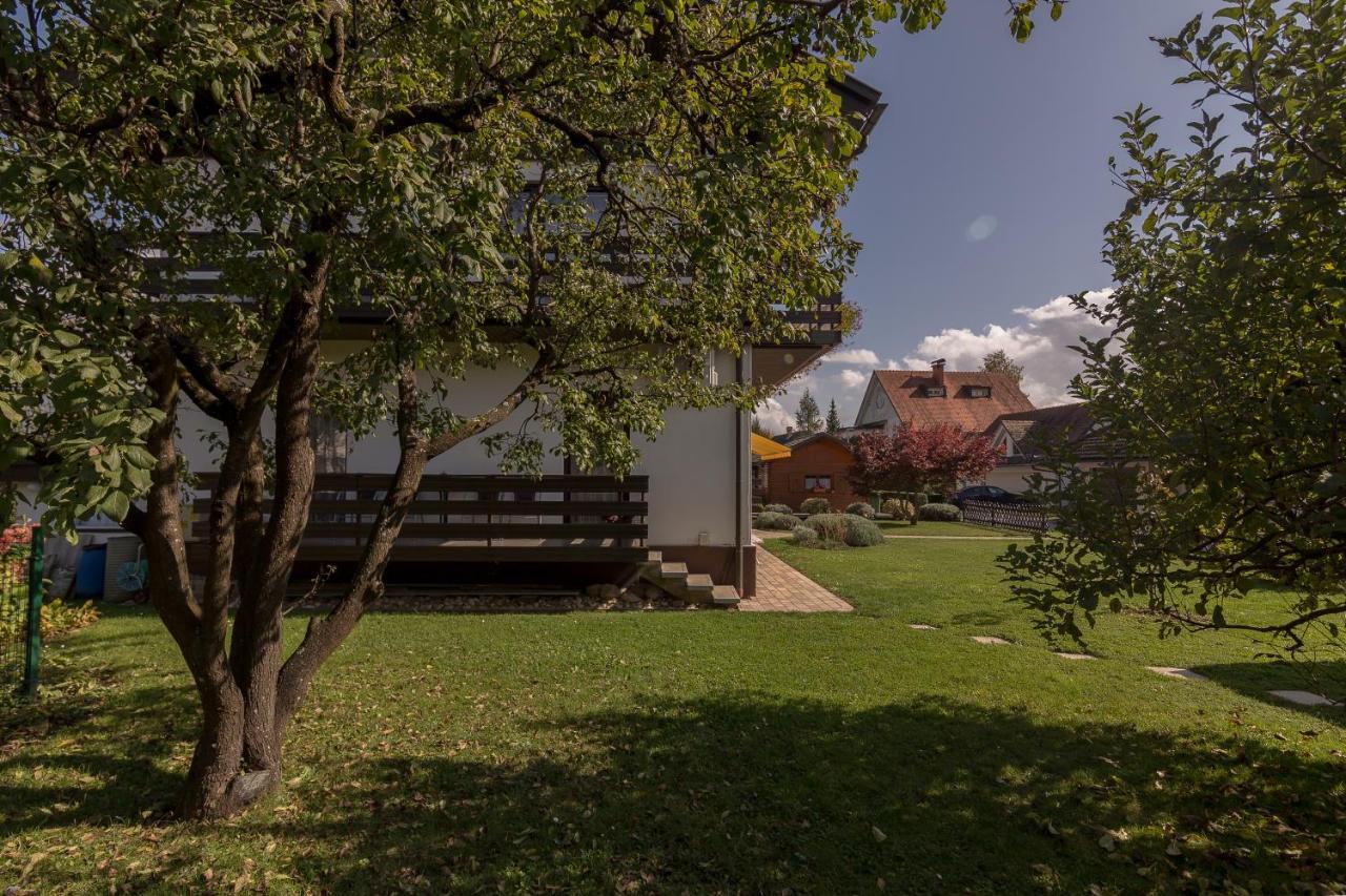 Apartments Fine Stay Bled Bagian luar foto